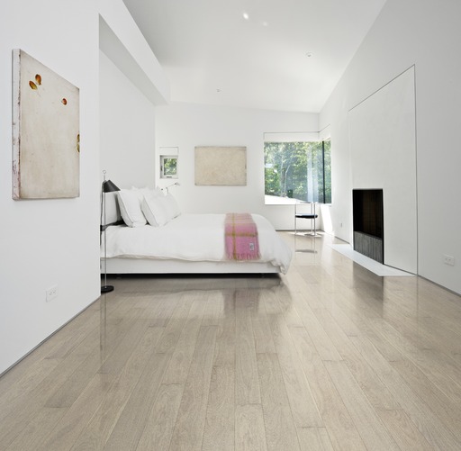 Kahrs Pearl Oak Engineered Wood Flooring, White Washed, Lacquered, 130x15x1800 mm