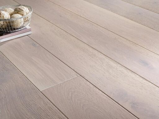 Chene White Oak Engineered Oak Flooring, Brushed, UV Lacquered, 190x6x20 mm