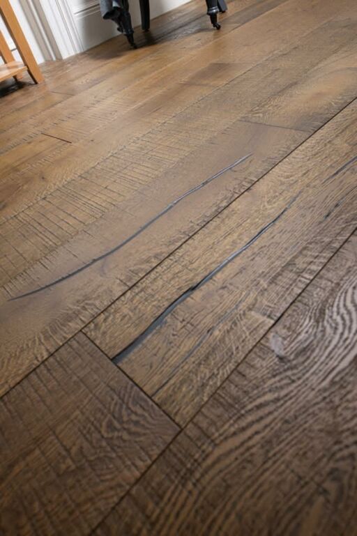 Evolve Wandsworth, Engineered Oak Flooring, Golden, Saw Mark, Distressed & Oiled, 220x15x1900mm Image 2