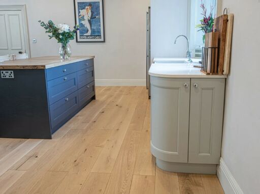 Evolve Knightsbridge, Engineered Oak Flooring, Brushed & Invisible Oiled, 190x15x1900mm Image 2