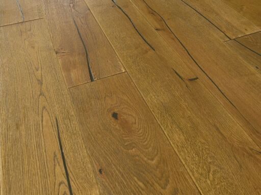 Evolve Wandsworth, Engineered Oak Flooring, Golden, Distressed & Oiled, 220x15x1900mm Image 2