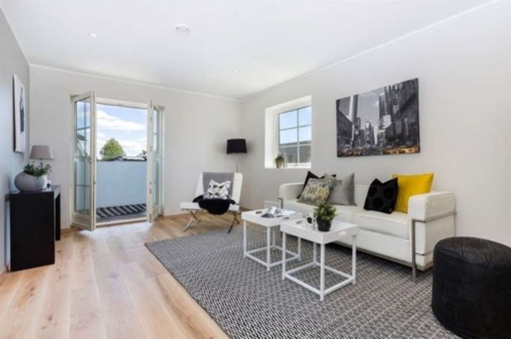 Tradition Naxos Engineered Oak Flooring, Brushed & Oiled, 180x14.5mm Image 3