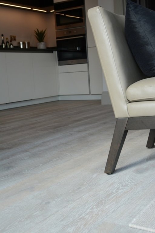 Tradition Santorini Engineered Oak Flooring, Oiled, Brushed, 180x4x14.5 mm Image 4