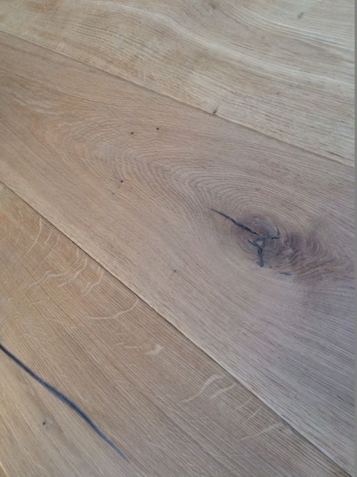 Tradition Antique Engineered Oak Flooring, Rustic, Distressed, Brushed, Unfinished, 220x20x2200 mm