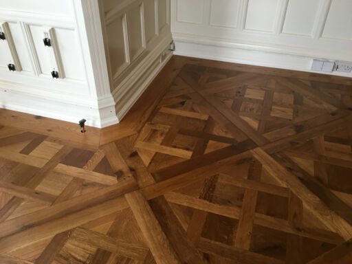 Tradition Classics Versailles Engineered Oak Flooring, Rustic, Smoked, Brushed & Unfinished, 800x20x800mm Image 4