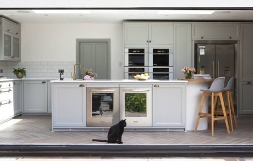 Tradition Corfu Engineered Herringbone Oak Flooring, Brushed and Oiled, 140x700mm