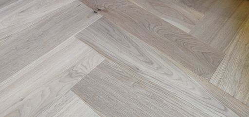 Tradition Engineered Oak Parquet Flooring, Herringbone, Invisible Finish, 150x14x600 mm