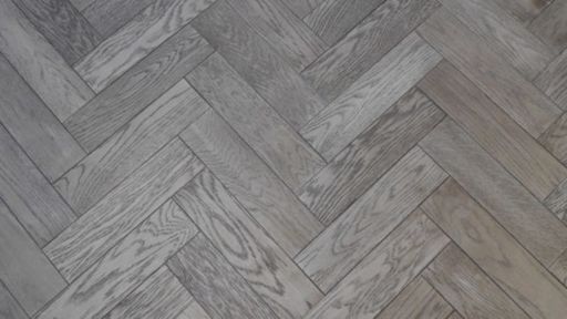 Tradition Herringbone Engineered Oak Parquet Flooring, Gunmetal, Grey, 80x18x300 mm Image 1