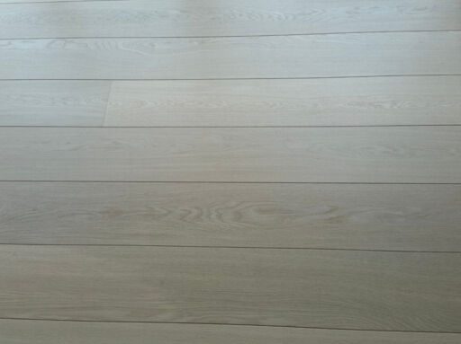 Tradition Oak Engineered Flooring, Prime AB Grade, Invisible Finish 190x14xRL Image 2