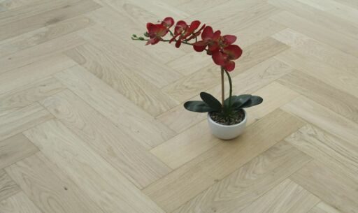 Tradition Select Engineered Oak Herringbone Flooring, Brushed, Unfinished 125x15x605mm