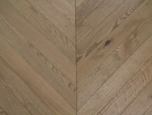 Tradition Smoked Stained Chevron Engineered Oak Flooring, Natural, 90x15x750mm
