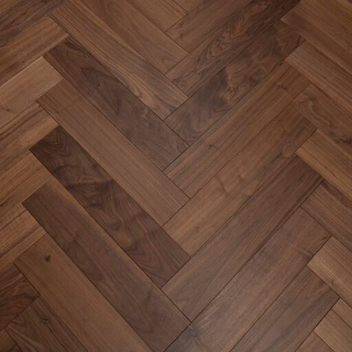 Tradition Walnut Herringbone Engineered Parquet Flooring, Natural, UV Oiled, 125x14x600mm Image 4