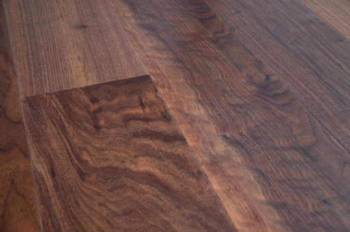 Tradition Engineered Walnut Flooring, Rustic, Lacquered, 190x4x20 mm Image 2