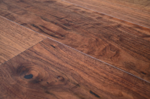 Tradition Engineered Walnut Flooring, Rustic, Lacquered, 190x4x20 mm Image 4